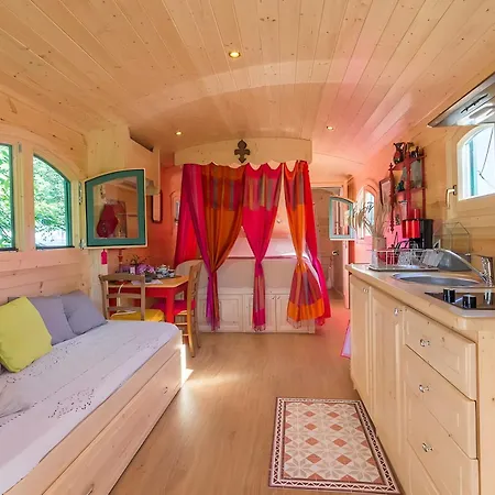 Roulotte De Boheme - Praline Campsite 3*
